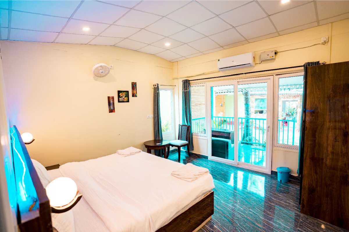 Peaceful garden view accommodation in South Goa resort.