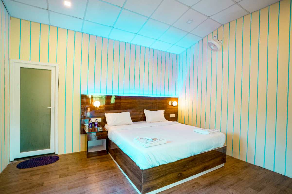 Luxury side sea view resort in South Goa near the beach.